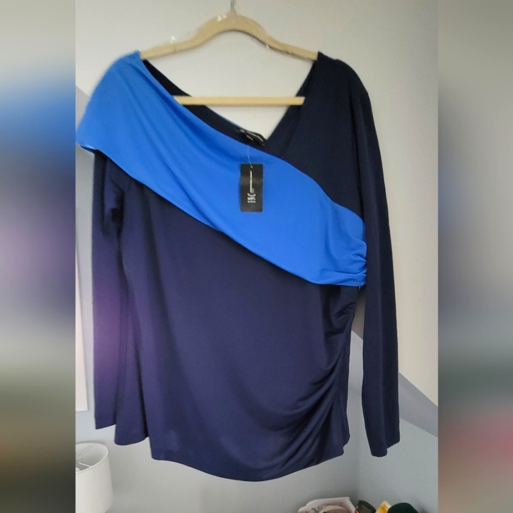 Sinched side blouse